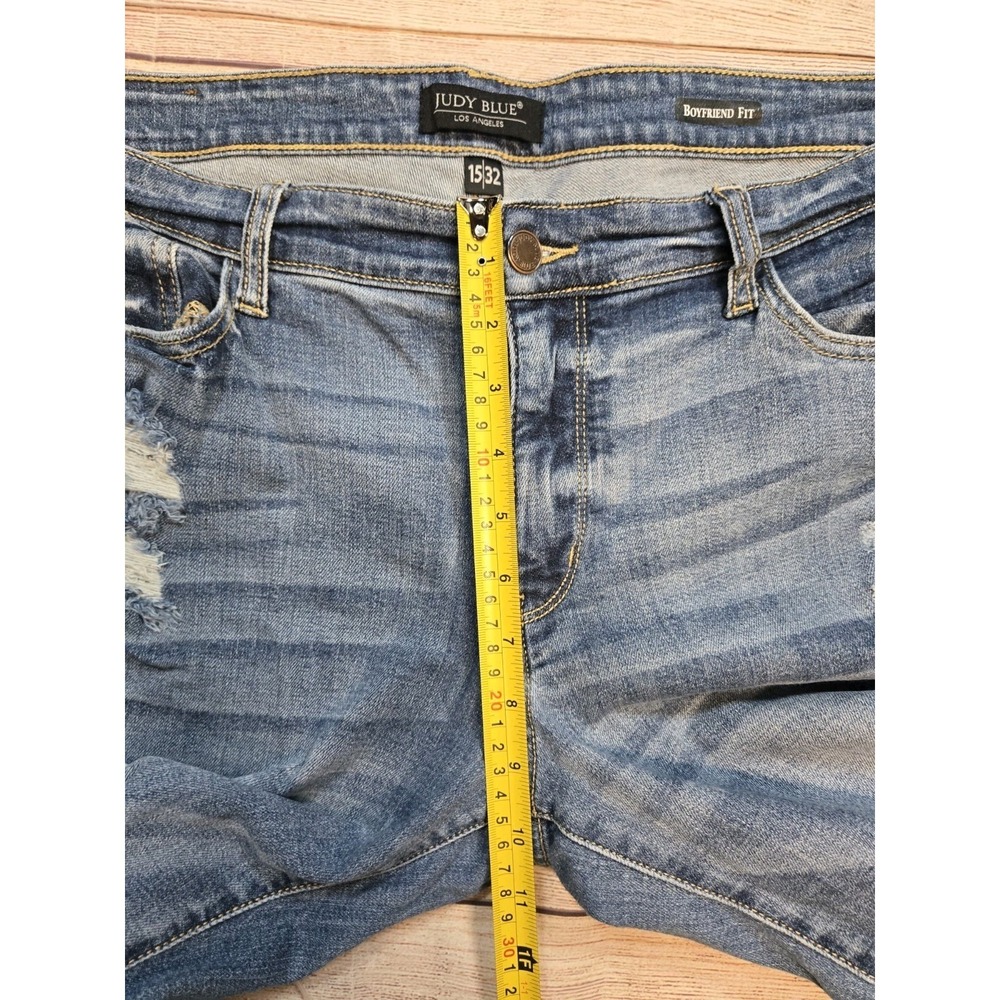 Judy Blue Women's Distressed Boyfriend Fit Jeans Size 15/32 Medium Wash Denim - Picture 11 of 12